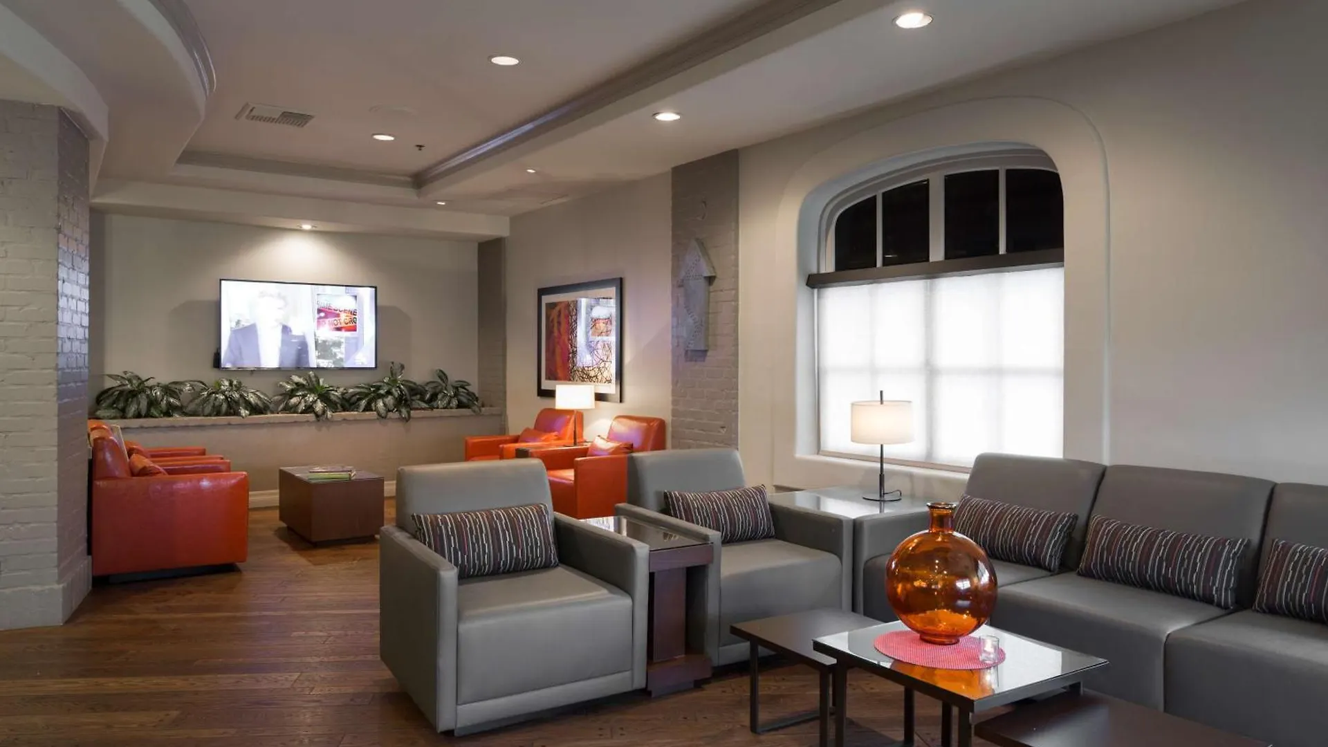 Embassy Suites By Hilton Anaheim North 4*,