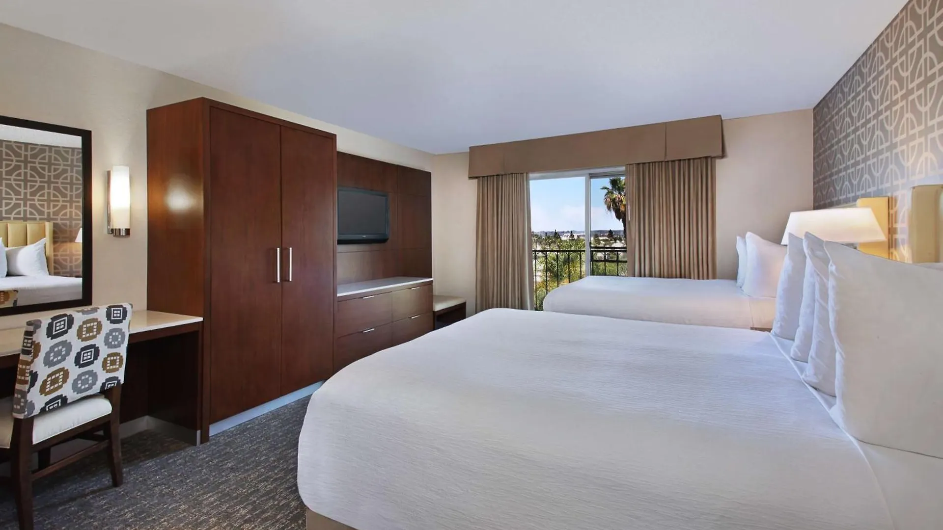 **** Hotel Embassy Suites By Hilton Anaheim North United States